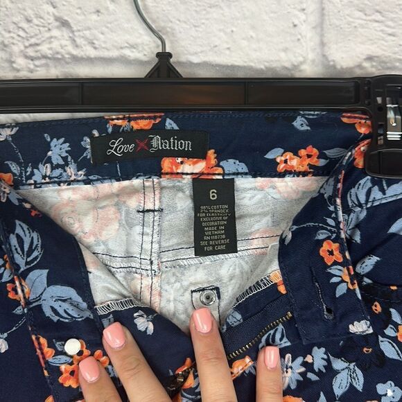 Love Nation Floral Jeans Size 6 - Picture 6 of 8